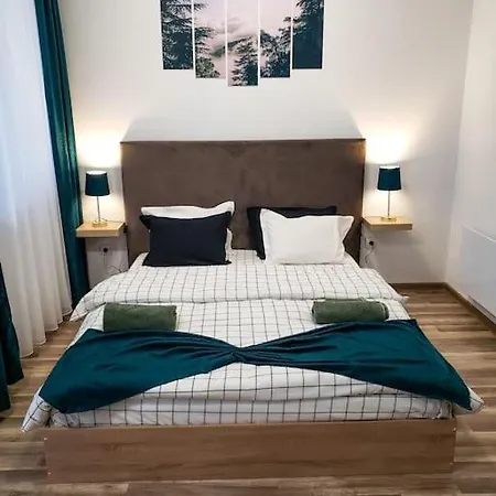 Forest View D25 Apartment