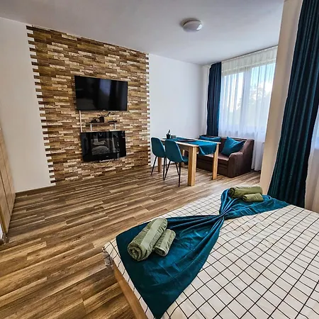 Forest View D25 Apartment